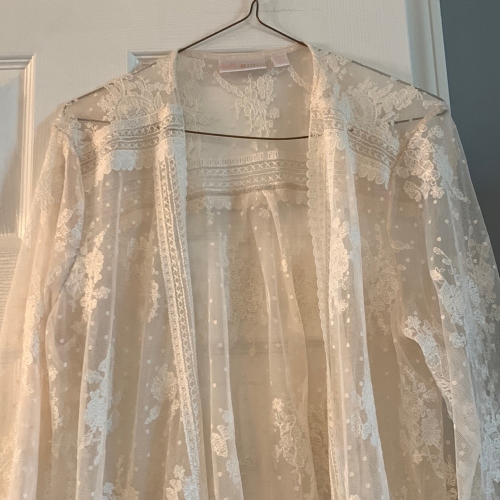 Lace jacket/topper